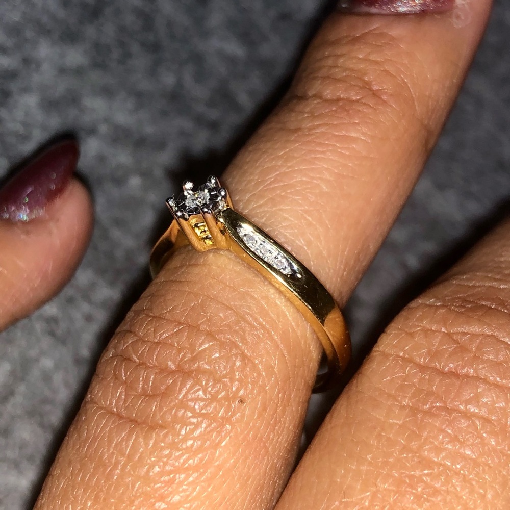 Diamond Engagement Solitaire ring - Picture 11 of 12